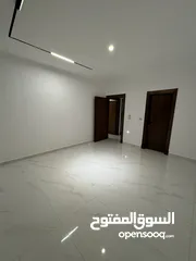  14 شقة فاخره طابق اول  مساحه 200 م / رجم عميش - حي الصحابه