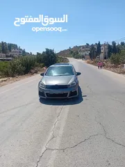  6 قولف  1600 بنزين اتومات مطقمه آر