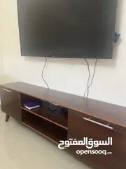  2 دولاب مكتبة تلفزيون تحف واغراض سمبل وناعمه