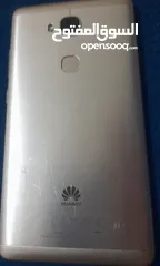  2 HUAWEI لون ذهبي بحالة ممتازه ماتغير في الجهاز اشي شغال 100%