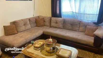  3 اثاث فاخر للبيع بسعر مغري