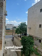  4 شقة مميزة جدا للبيع في البيادر حي الرونق قرب مدرسة ارقى التربوي