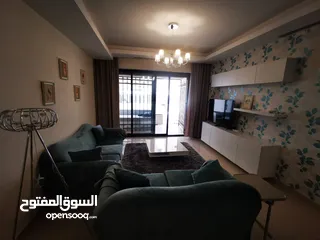  3 شقة للايجار في عبدون .. مساحة130م مفروشة بالكامل مع بلكونة