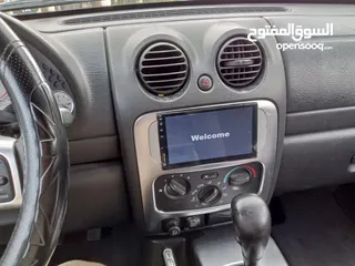  10 جيب ليبرتي موديل 2002 للبيع بسعر 3900