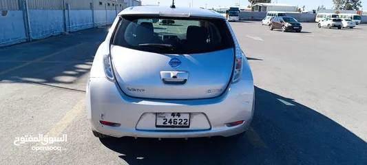  2 NISSAN LEAF 2017