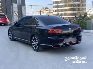  2 باسات R line شركة بحالة الوكالة