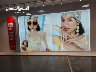  27 تصميم وتنفيذ الارمات بكل انواعها وطباعه وتلزيق الستكر والسي ثرو