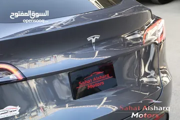  8 Tesla model y long range dual motor 2023