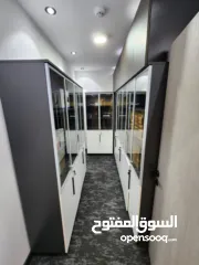  16 مكتب تجاري فخم للبيع أو الإيجار