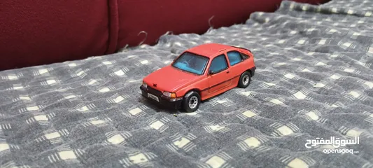  5 مجسمات سيارات معدنية حجم 1/64 مناظر للمكاتب