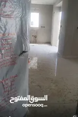  12 شقة للبيع