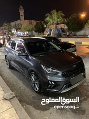  1 كيا نيرو هايبرد 2020  تورنج اعلا صنف عدا الفتحه مميزه جدا بحال الوكاله