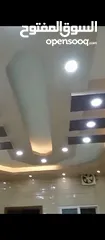  3 شقة للبيع مسطح 93 متر 3 غرف وحمام ومطبخ أمريكي وممر وبلكونه طابق ارضي فقط شقتين. لايوجد شقق أخرى مطل
