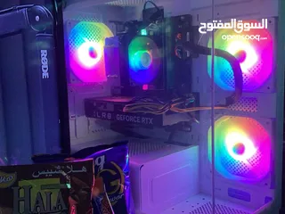  4 بيسي قيمنق استعمال شهر فقط (لصقة الوكالة موجودة عليه وقابل للتفاوض ) PC GAMING FOR SALE