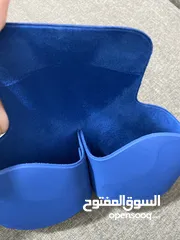  4 كفر سماعة ايربودز ماكس ازرق بحالة ممتازة / AirPods max cover like new blue