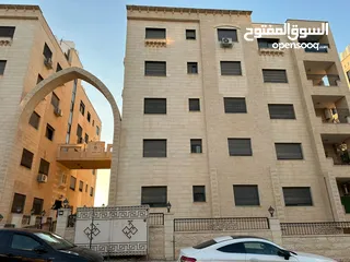  2 شقة فاخرة للبيع في ضاحية الريحان – عمارة البيت الأندلسي 2