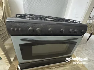  2 غاز يونيفيرسال في حاله الممتاز