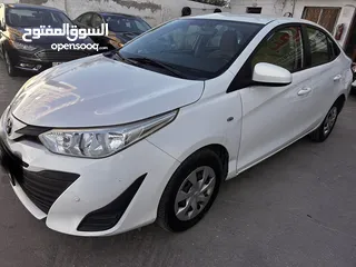  2 أقساط تويوتا ياريس 2019 بيضاء اقتصادية فحص فل ما عدا الفتحة