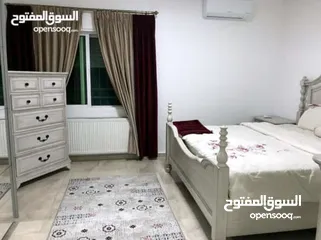  9 الجبيهة موازي شارع البلدية شقة مفروشة 170 متر مجددة بالكامل ديلوكس للإيجار منطقة هادئة جدا ومخدومة