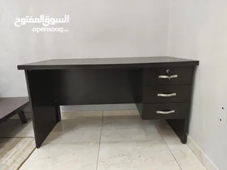  1 مكتب للبيع بحالة الوكاله ولا خدش