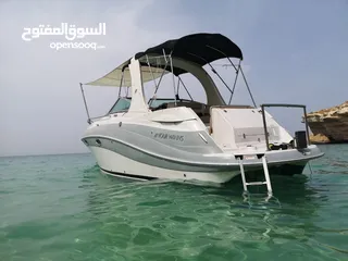  1 Cabin Cruiser Four Winns 30ft  Model 2015 in New Condition