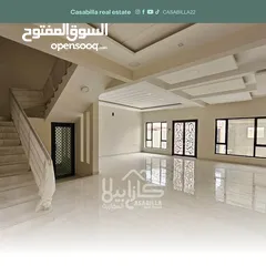  3 Villa for sale in Durrat Al Muharraq