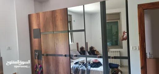  3 شقة ارضية غير مفروشة 3 غرف وحمامين مع مدخل مستقل ايضا بين مجمع فلسطين والمجلس التشريعي مقابل المسجد