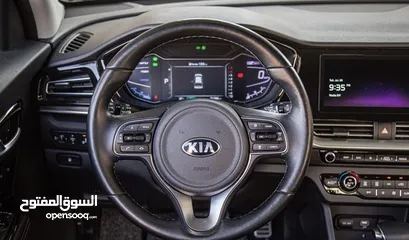  7 Kia Niro 2020 Touring Limited
