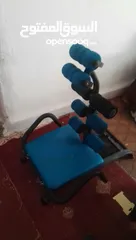  1 كرسي معدة وجهاز بسكليت رياضه استعمال بسيط جدآ..تحمل اوزان كبيره