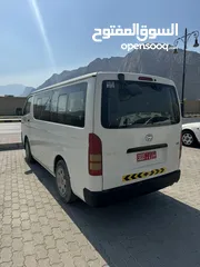  5 Toyota Hiace 2016