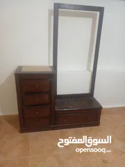  11 غرفة نوم لاتيه 18 للبيع.... مراية التسريحة مكسورة
