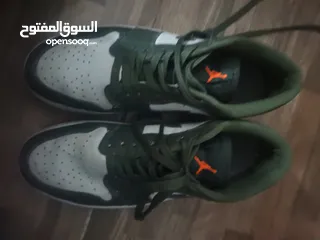  3 حذاء نايك مستعمل ولكن نظيف
