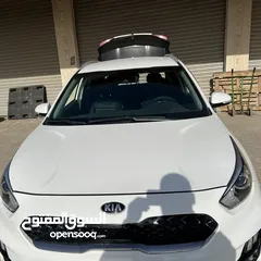 5 نيرو هايبر ترخيص 2020  ابيض لؤلؤي ماشي 80 الف جب كرتونة ضوء لد غرفة جلد جنط مغنيسيوم