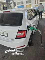  3 سكودا فابيا صلاه النبي   دهان شركه  اقتصاديه جدا بالوقود بطاريه جديده كوشوك جديد  تجهيز كامل كماليات