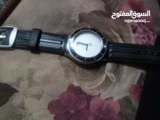  4 سواتش للجنسين سويسري اصلي حجم 44 بحاله ممتازه