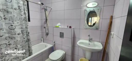  5 ستوديو في رام الله وسط البلد حي النزهة  الطابق الثالث قريب من كل الخدمات