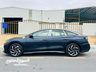  4 عرض حصري و مغري على اخر سيارتين  Volksvagen id7 2023 pro zero