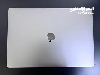  1 MacBook Pro 2019 16”