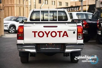  7 جير عادي Toyota Hilux 2023 عداد زيرو