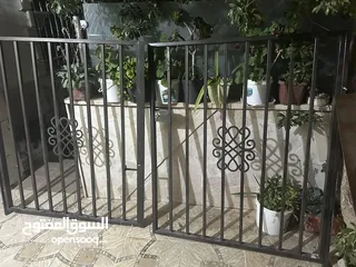 1 باب كراج حديد