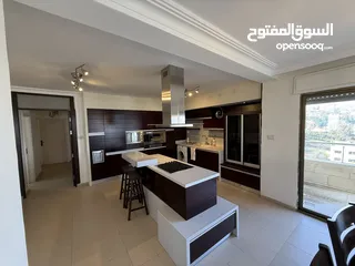  7 شقة مميزة طابق ثالث مع روف 3 غرف نوم 3 حمامات مفروشة للبيع