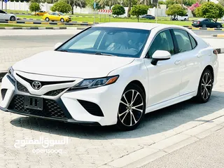  1 Toyota Camry SE. new fresh care American beautiful care