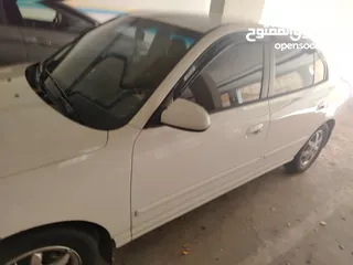  7 هيونداي XD 2003