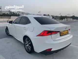  8 Lexus IS 300 2018 لكزس اي اس نظيفة جداً