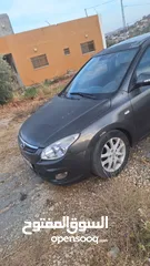  6 هيونداي i30 مطور 2000 للبيع بوضع ممتاز