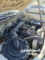  7 تويتا هايلوكس 4x4 فوريل موديل 2010 كبينه واحد