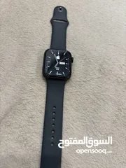  1 ساعة ابل SE2 44 mm Apple Watch se2 44 mm Black battery 100%