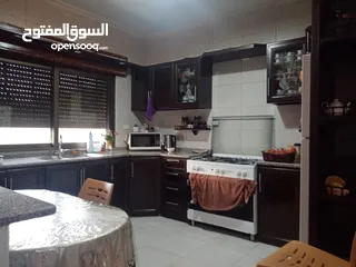  1 شقة مميزة للبيع في ربوة عبدون بسعر مغري جدا