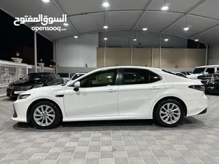  8 Toyota Camry LE