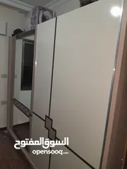  1 غرفه نوم تركي وخزانه  لون بني للبيع